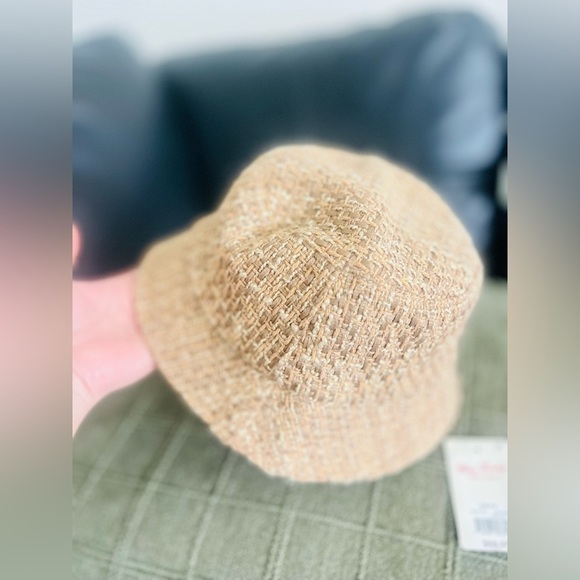 LUCKY BRAND Women’s hat new with tags
Style LK00193